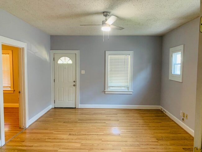 Building Photo - 4354 Chippewa St Rental