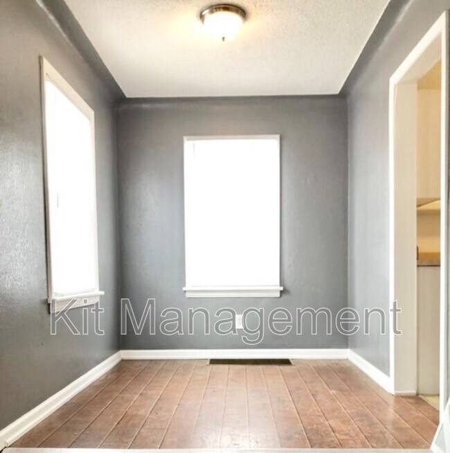 Photo - 1338 Crestwood Rd