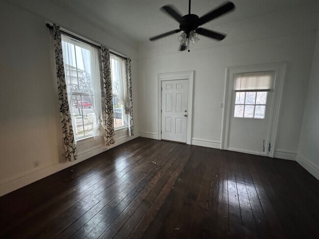 Photo - 321 B St Unidad 321 B St