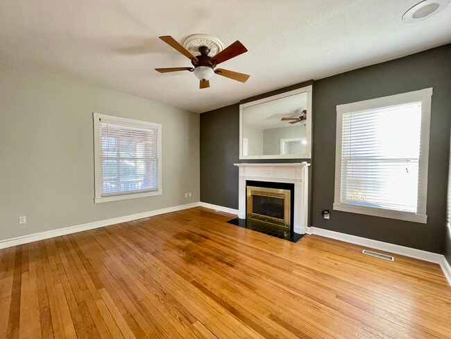 Photo - 3542 Pennsylvania Ave