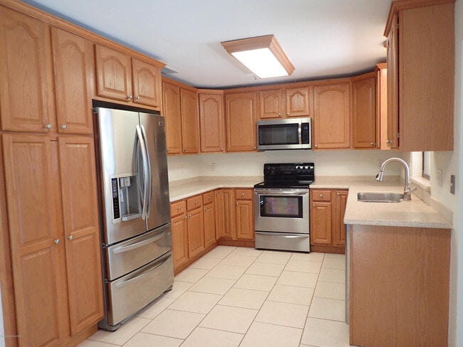 Photo - 525 Hidden Creek Dr