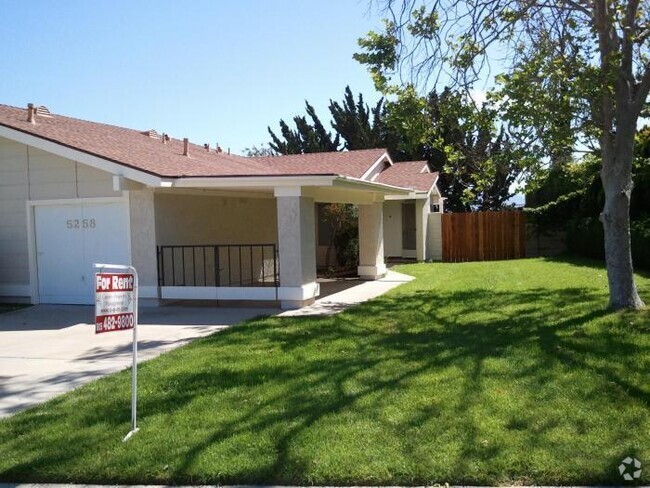 Building Photo - 2+den Mission Oaks Rental