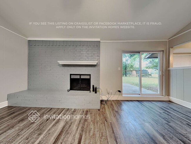 Photo - 747 James Cir