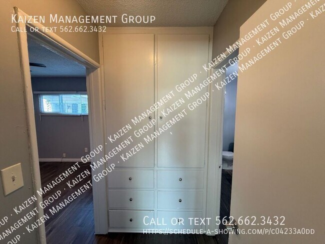 Photo - 2201 Locust Ave Unidad 4