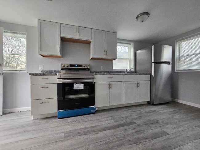 Photo - 367 Martin Luther King Jr Dr