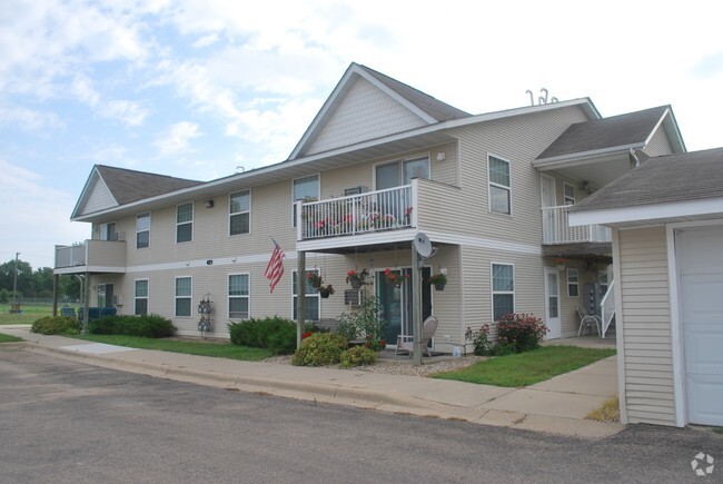 Building Photo - Le Sueur Meadows Rental