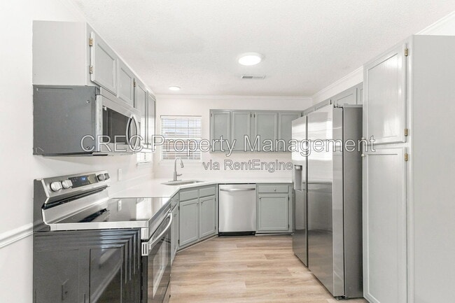 Photo - 136 Chandler Dr