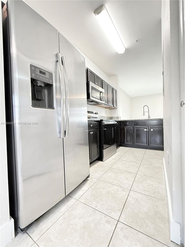 Photo - 134 SE 28th Ter Unit 5