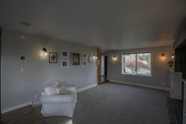 Photo - 1555 SW Gilson Ct