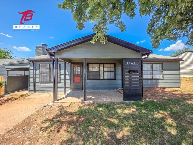Building Photo - Charming and Newly Renovated 4-Bedroom Hom... Rental