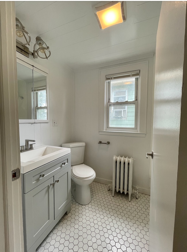 Photo - 13 Allard Ave Unit Apt 2