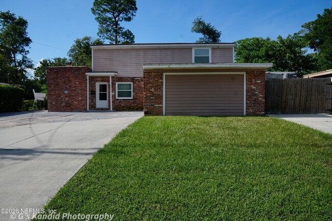 Building Photo - 2453 Wilmont Ave