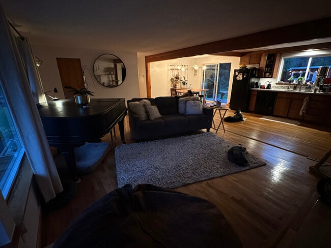 Photo - 2623 80th St E