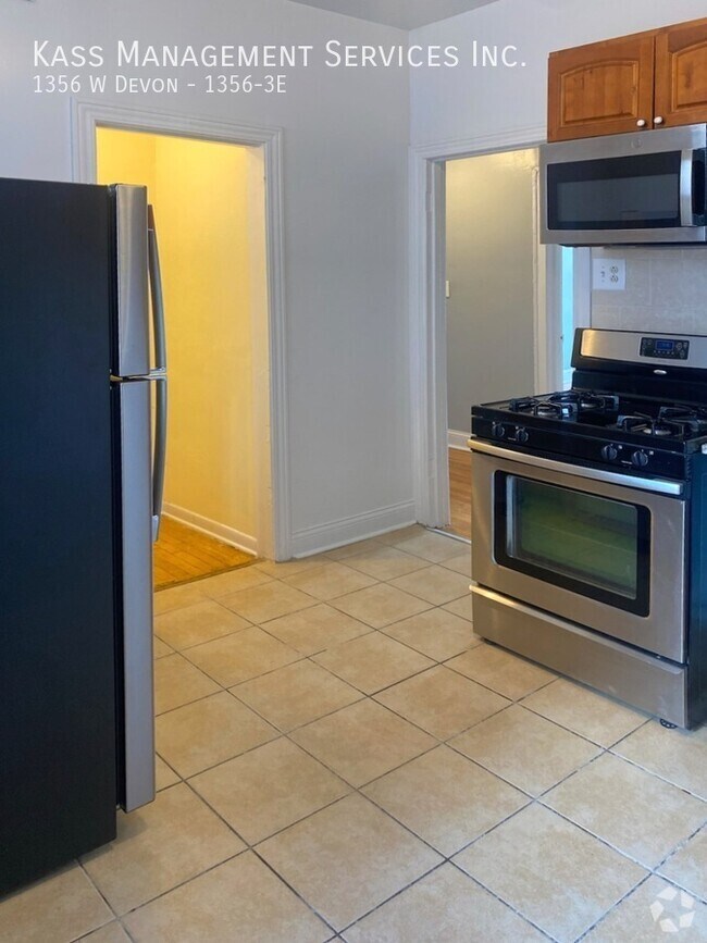Building Photo - 1356 W Devon-1356-3E Unit 1356-3E Rental