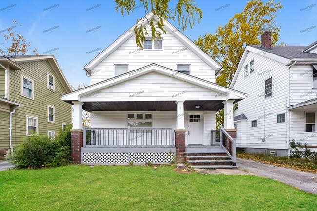 Building Photo - 912 Yellowstone Rd