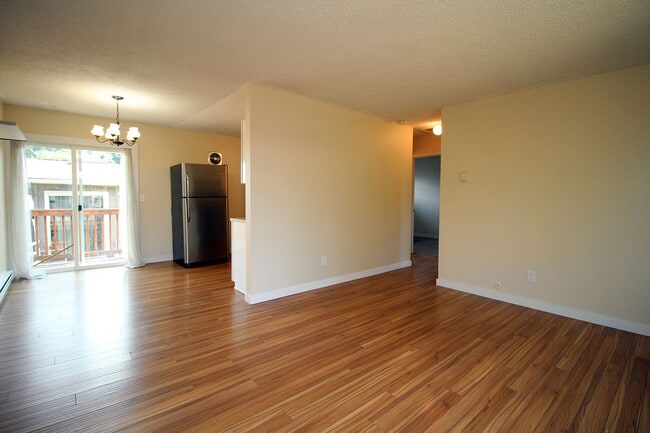 Photo - 706-706 N Watts St Unidad 704