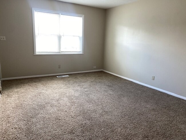 Photo - 102 King Arthur Ct Unit 28