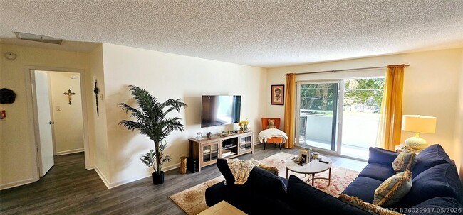Photo - 3212 NE 12th St Unit 202