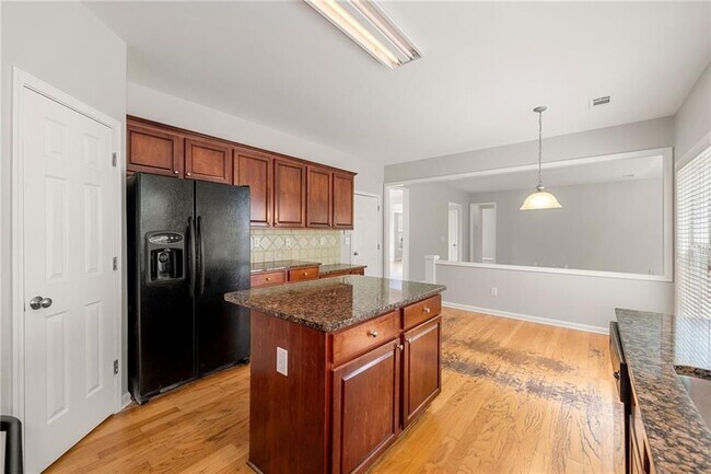 Photo - 28 Crystal Downs Way NE