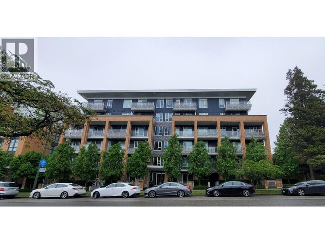 Photo - 6933 Cambie St.