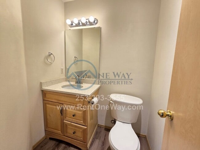 Photo - 610 11th Ave