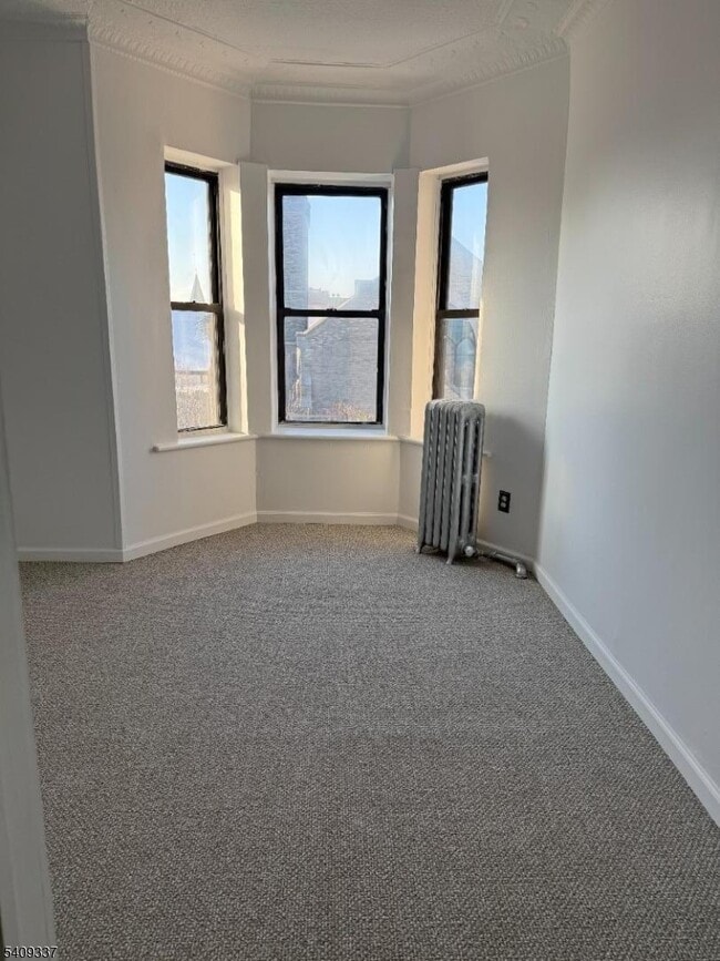 Photo - 402 60th St Unidad 6