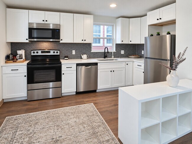Building Photo - 1224 Welch St Unit 4
