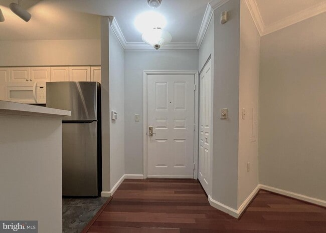 Building Photo - 12919 Alton Square Unit 112