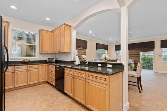 Photo - 828 Ellwood Ave