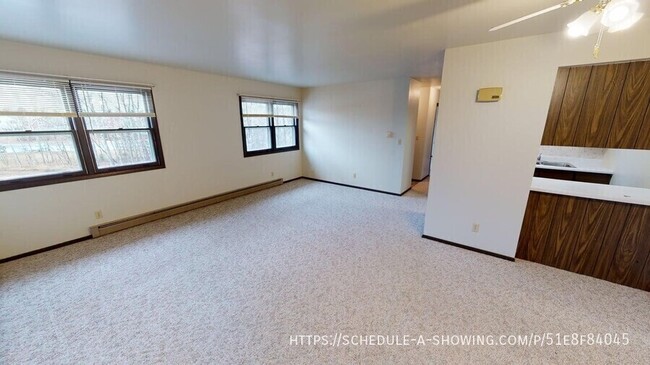 405 E Park-43