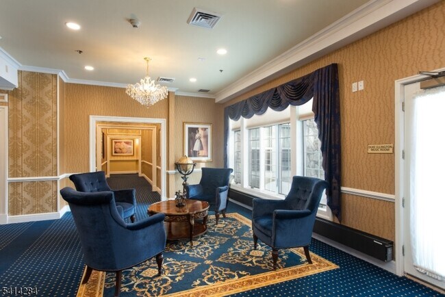 Photo - 41 Springfield Ave