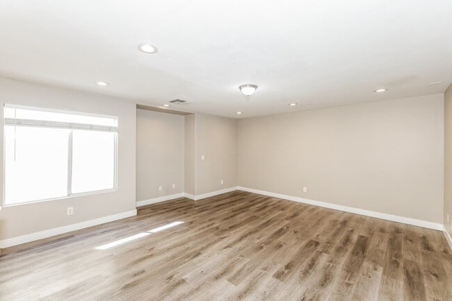 7309 Bindweed Rd