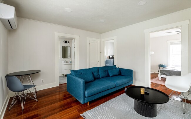 Building Photo - 114 Redan St Unit 3