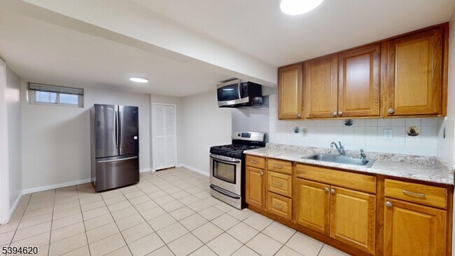 Photo - 750 Lafayette Ave