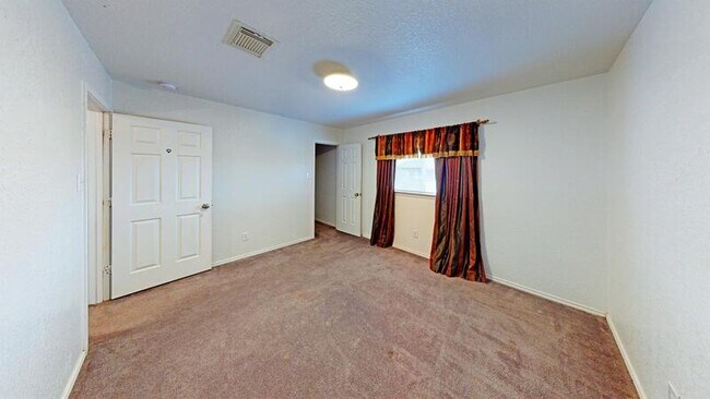 Photo - 7108 Elusive Pass Condo Unit BEDROOM 2D - 654462