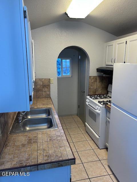 Photo - 10208 Niagara Falls Pl
