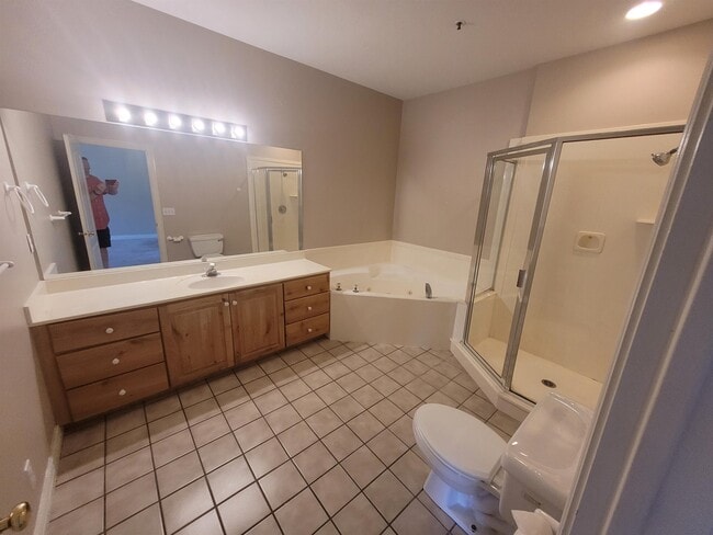 Photo - 350 N Fairway Dr
