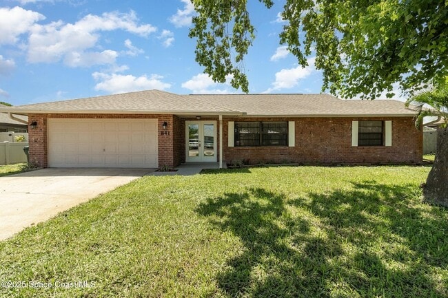 Photo - 841 Raintree Ave