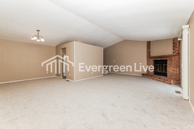 Photo - 5699 Waynegate Rd