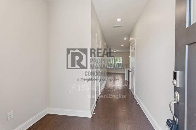 Photo - 1762 Tahoma Dr