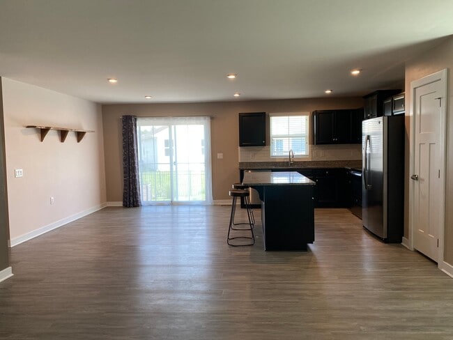 Photo - 7451 Pinwheel Dr