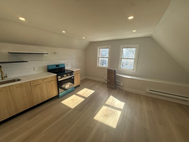Photo - 575 13th Ave Unit 575 13th Ave Newark, NJ