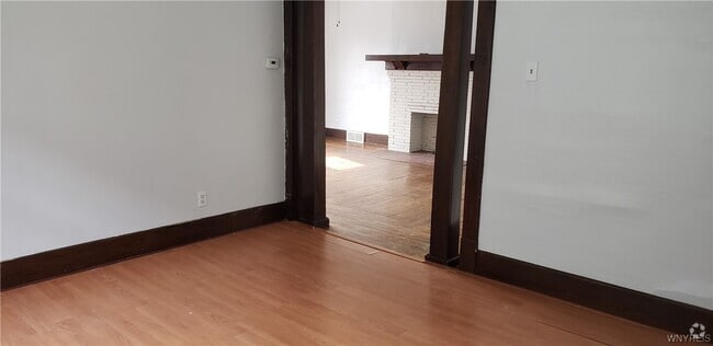 Building Photo - 46 Roanoke Pkwy Rental