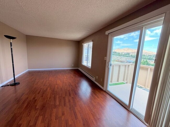 Photo - North Reno Wildcreek Garden Condos Upstairs 2 Bedroom