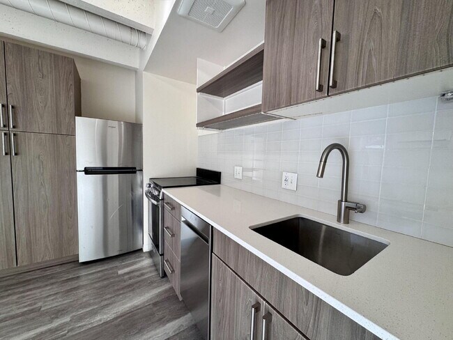 1495 Vrain St Unit 215