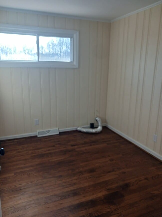 Photo - 7992 Lester Rd