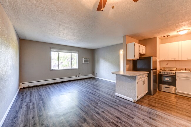 Photo - Lynwood Apartments