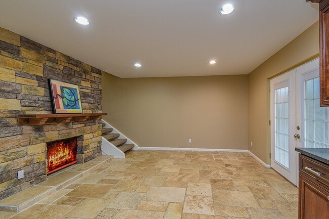 Building Photo - 10502 Hammerly Blvd Unit 258