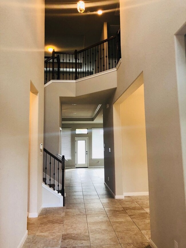 Photo - 2242 Derussy Hills