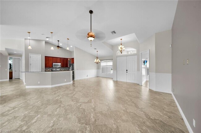 Photo - 3326 SW 8th St